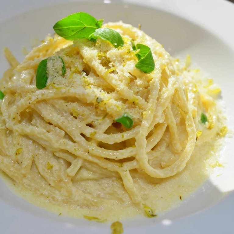 Easy vegetarian dinner: Lemon Ricotta Pasta with extra-virgin olive oil and black pepper.